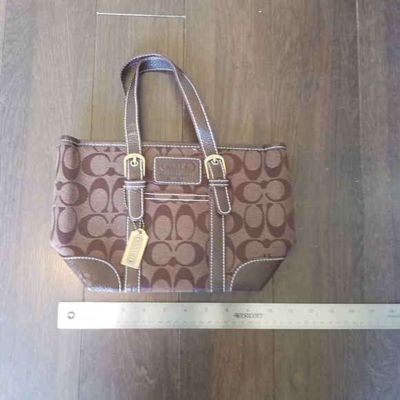 Brown Coach Classic Minibag - Picture 8 of 10